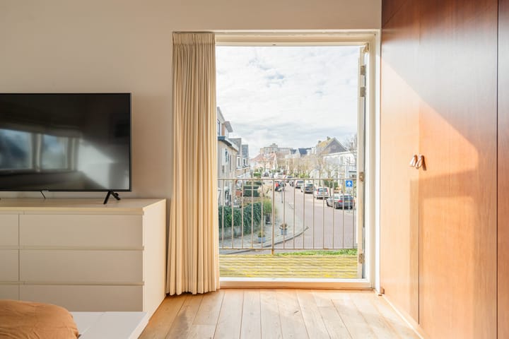 Photo 28 of Oosterparkstraat 38