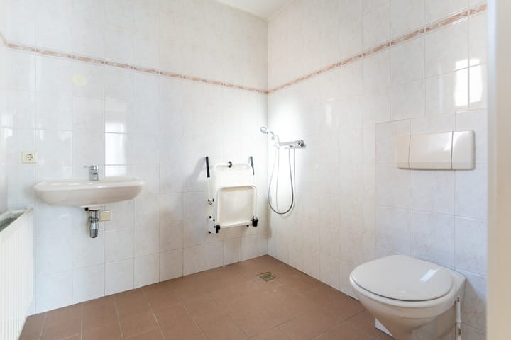 Photo 21 of Ten Loke 2