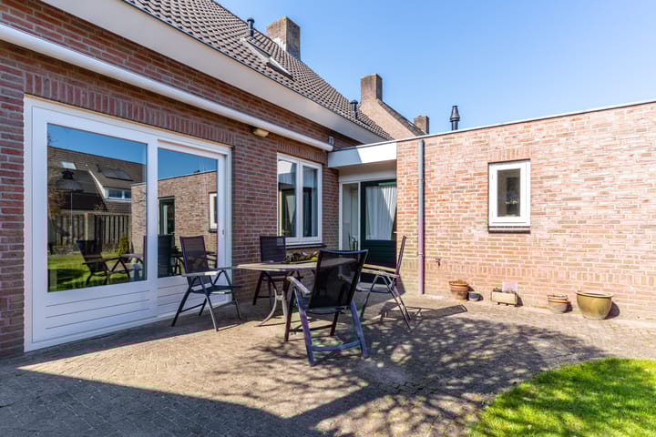 Photo 30 of Ten Loke 2