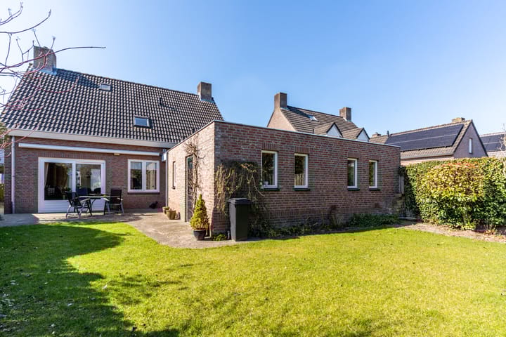 Photo 31 of Ten Loke 2