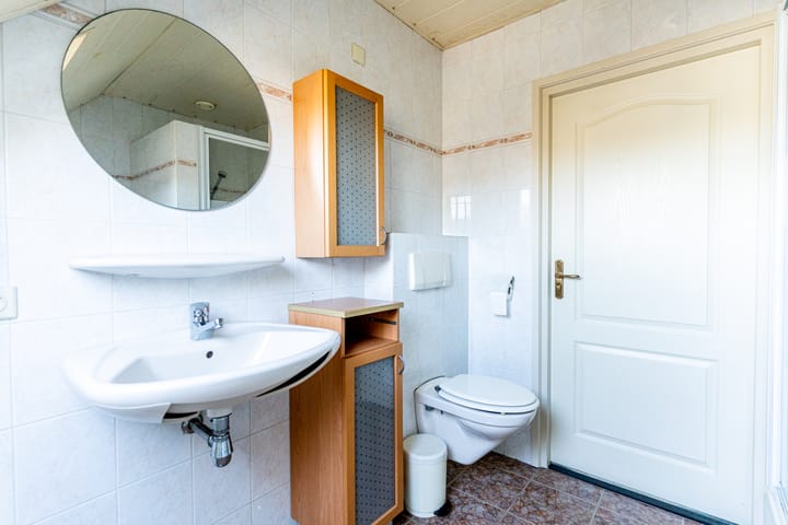 Photo 41 of Ten Loke 2