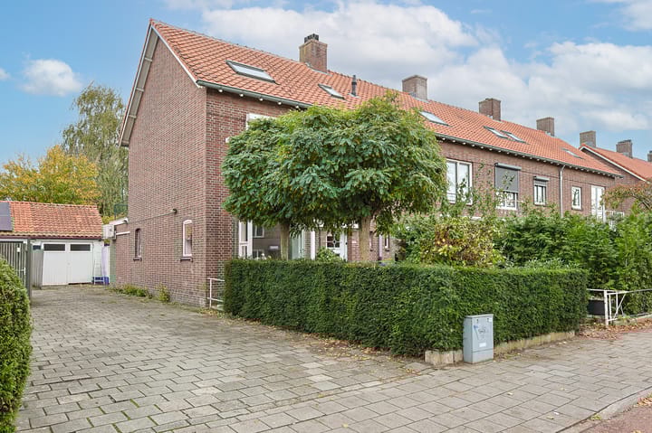 Photo 4 of Leenderweg 341