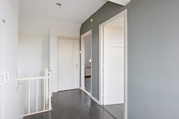 Photo 36 of Leenderweg 341