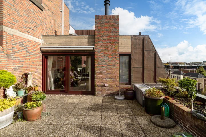 Photo 19 of Willemskade 4-D