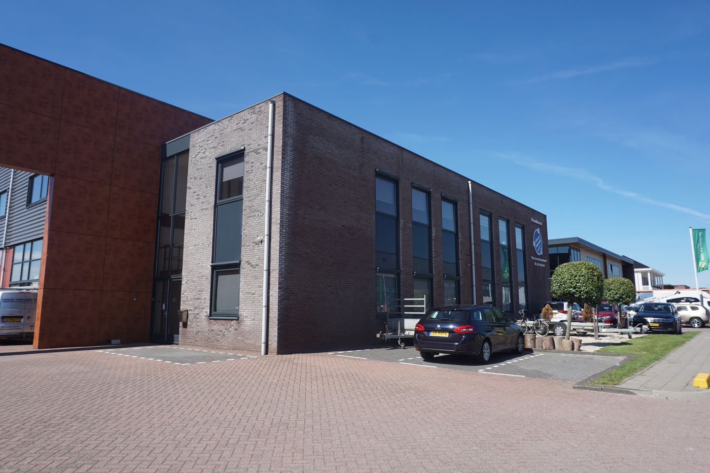 Bekijk foto 1 van ABC Westland 245