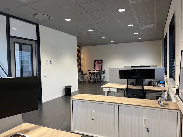 Bekijk foto 4 van ABC Westland 245