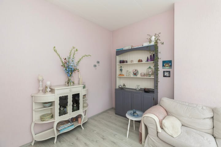 Photo 26 of Diepenbrockstraat 77