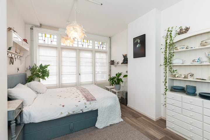 Photo 31 of Diepenbrockstraat 77