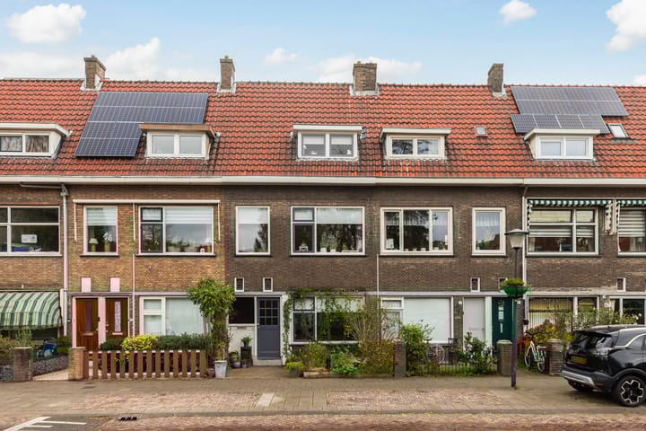 Photo 46 of Diepenbrockstraat 77