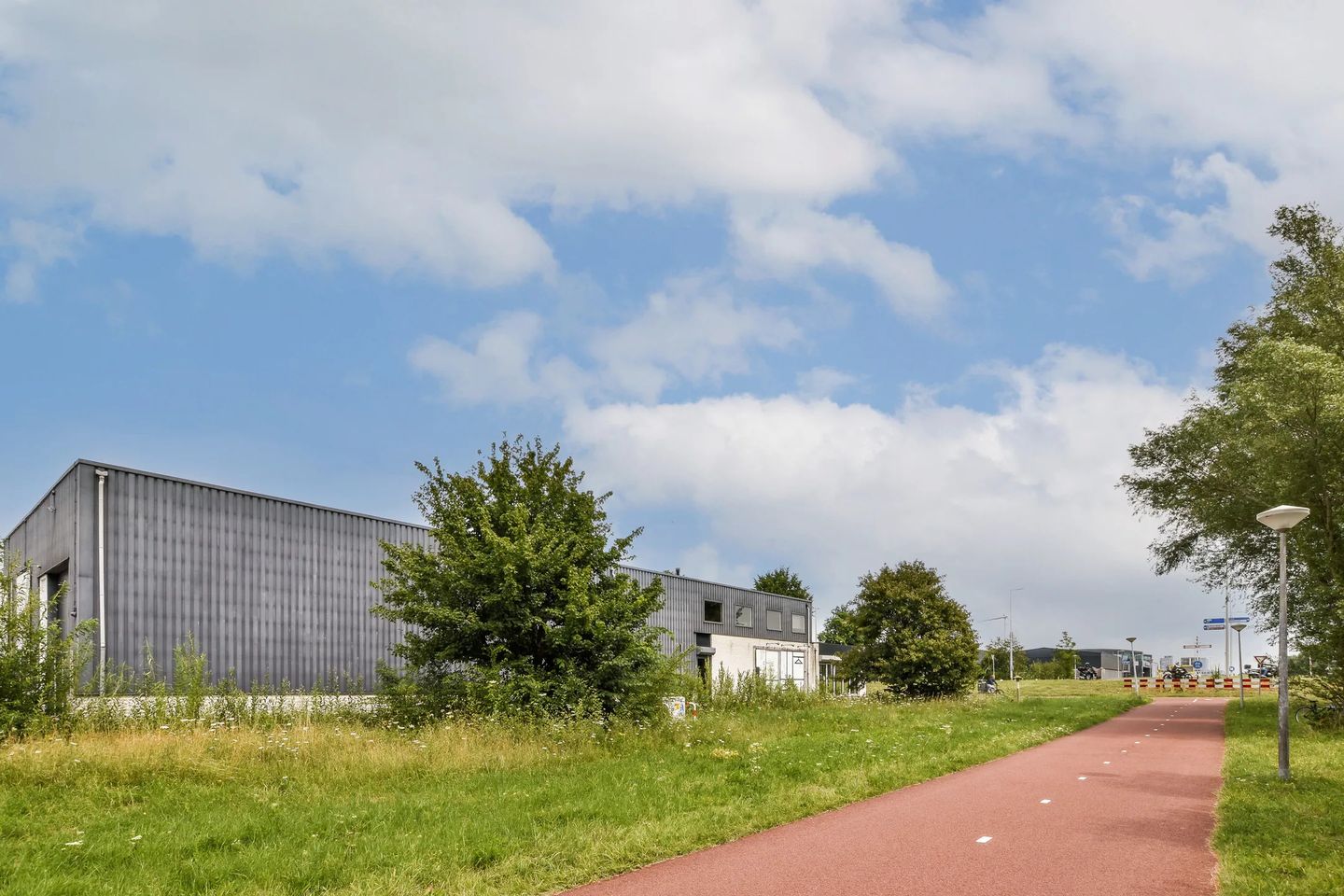 View photo 2 of Jarmuiden 47