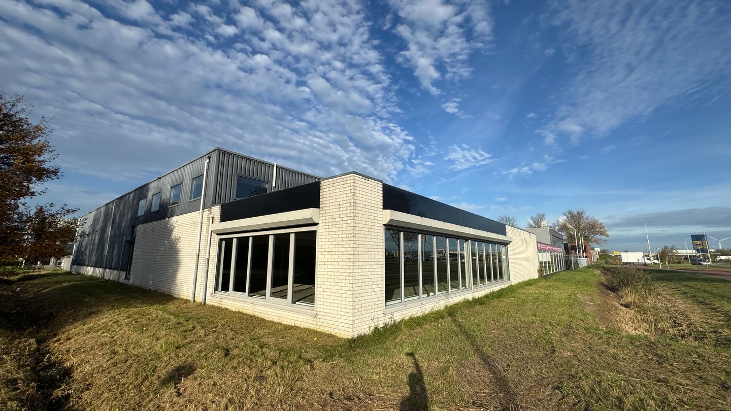 View photo 3 of Jarmuiden 47