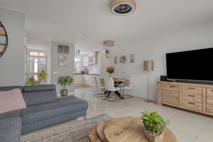 Foto 12 van Tarwestraat 24