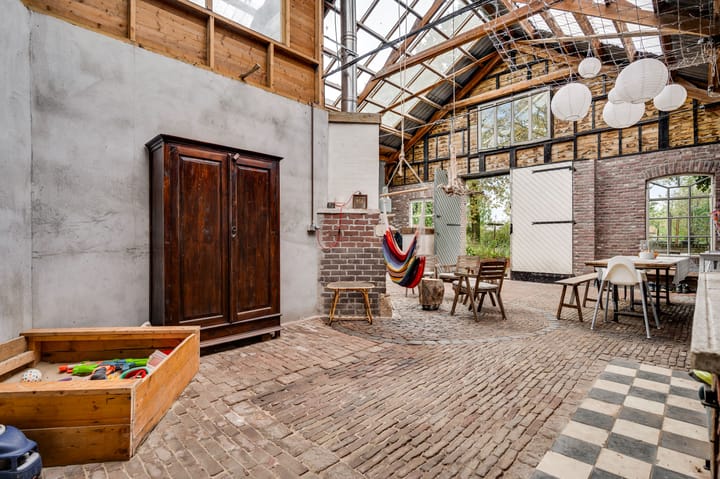 Photo 52 of Steeg 19