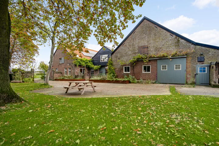 Photo 63 of Steeg 19