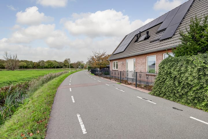 Photo 67 of Meeldijk 15