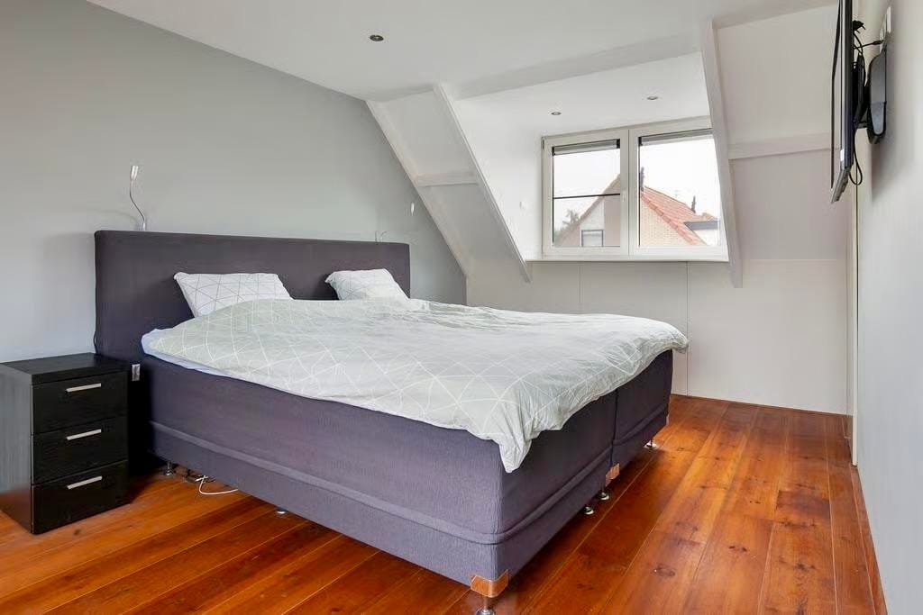 Foto 32 van Adri Piecklaan 27