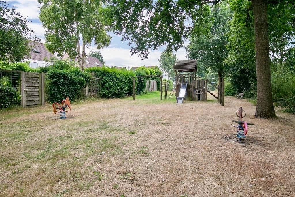 Foto 38 van Adri Piecklaan 27