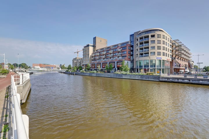 Foto 32 van Dijk 5-B