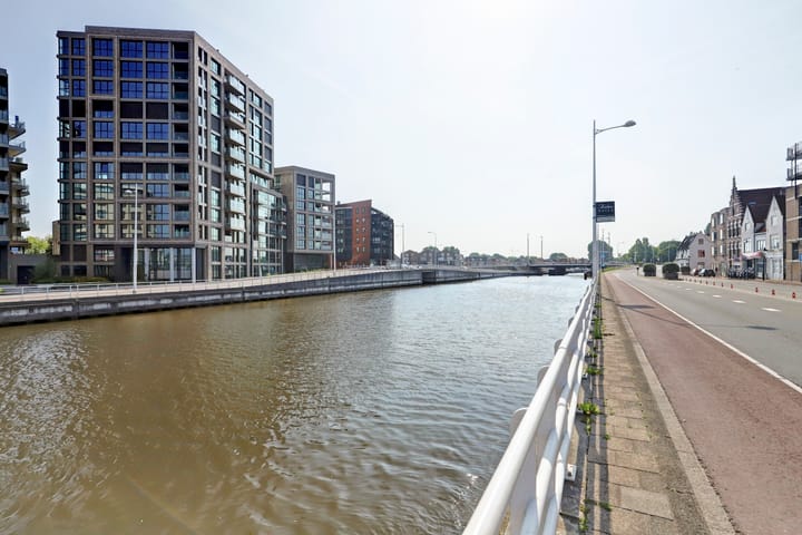 Foto 33 van Dijk 5-B