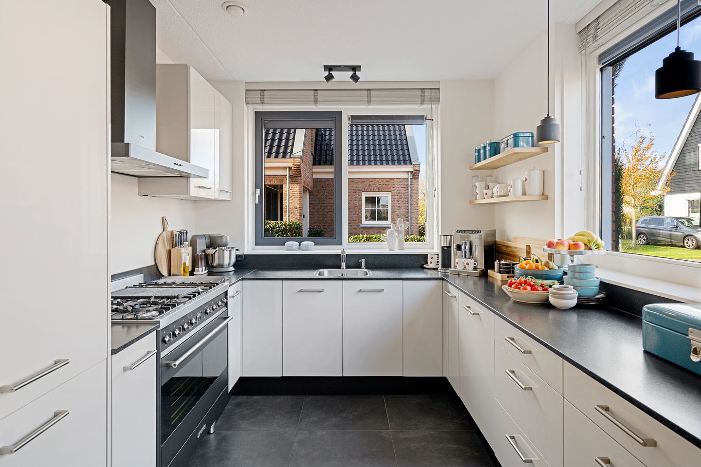 Foto 10 van Kweepeer 60