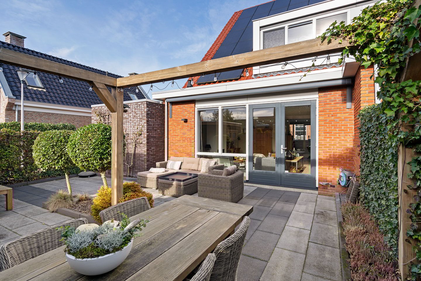 Foto 29 van Kweepeer 60