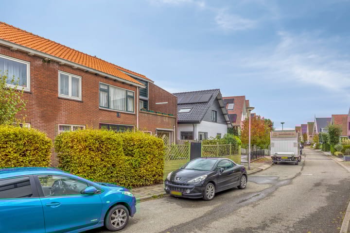 Photo 10 of Raadhuislaan 4