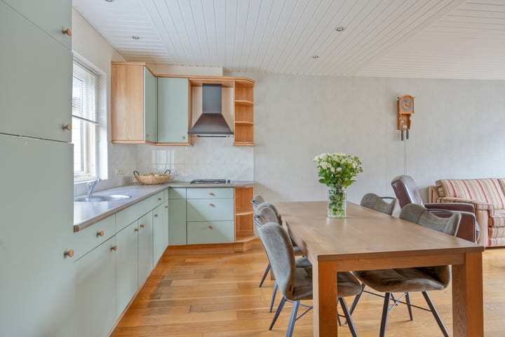 Photo 14 of Raadhuislaan 4