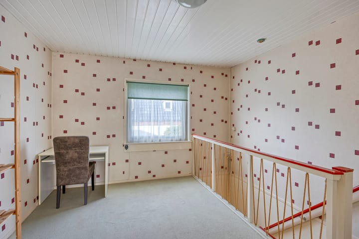 Photo 21 of Raadhuislaan 4