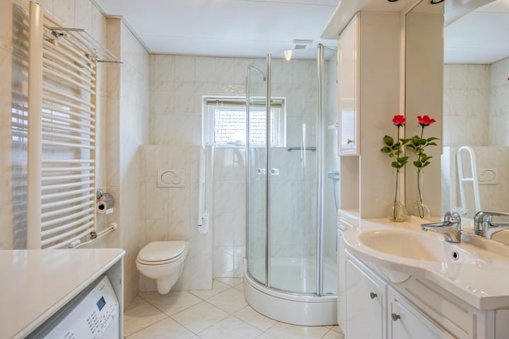 Photo 26 of Raadhuislaan 4