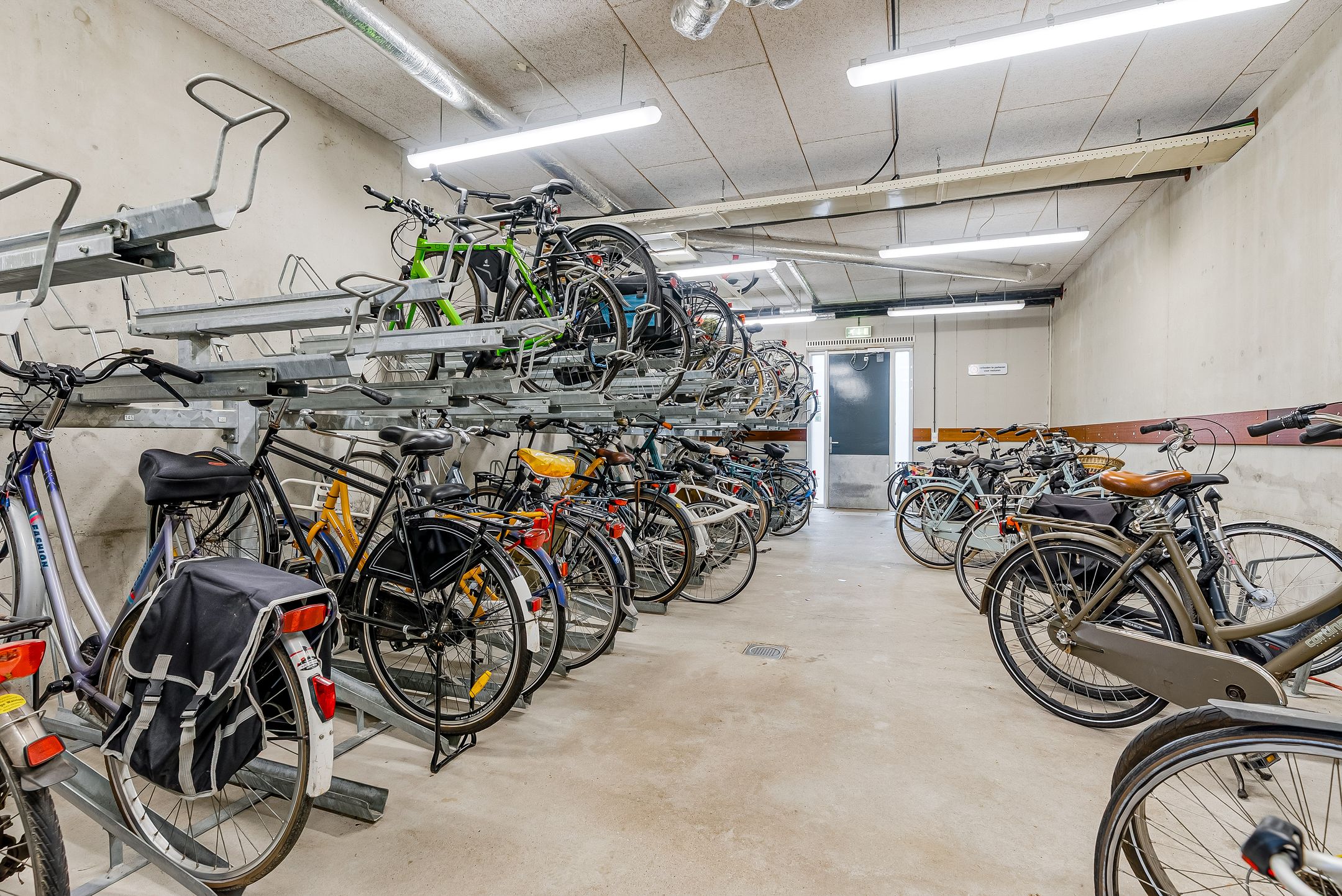 Foto 33 van Polenstraat 152