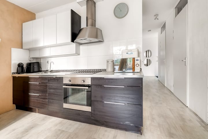 Photo 21 of Thorstraat 13