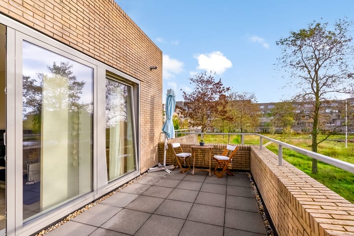 Photo 36 of Thorstraat 13