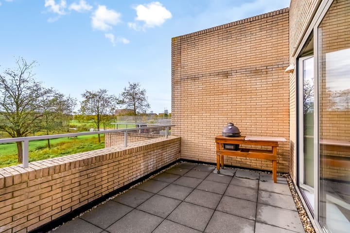 Photo 38 of Thorstraat 13