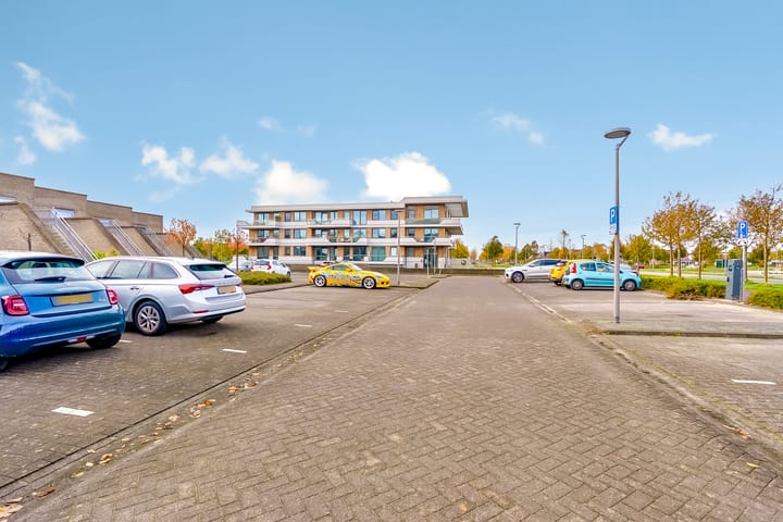 Photo 56 of Thorstraat 13