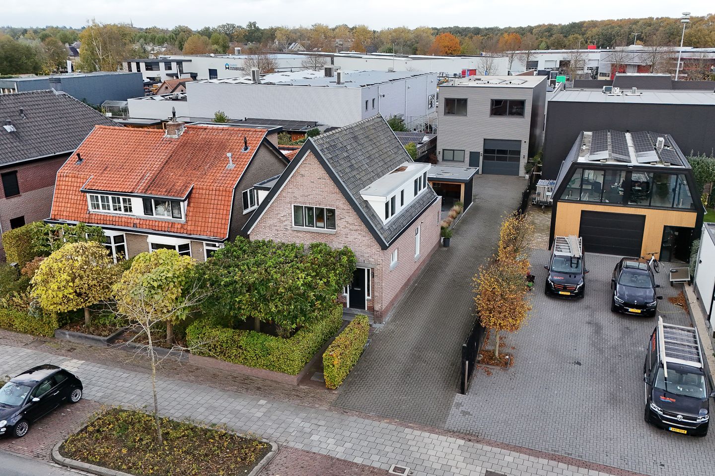 Bekijk foto 1 van Oosteinde 29