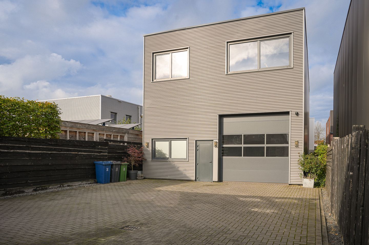 Bekijk foto 2 van Oosteinde 29