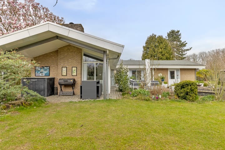 Photo 37 of Amstelstraat 20