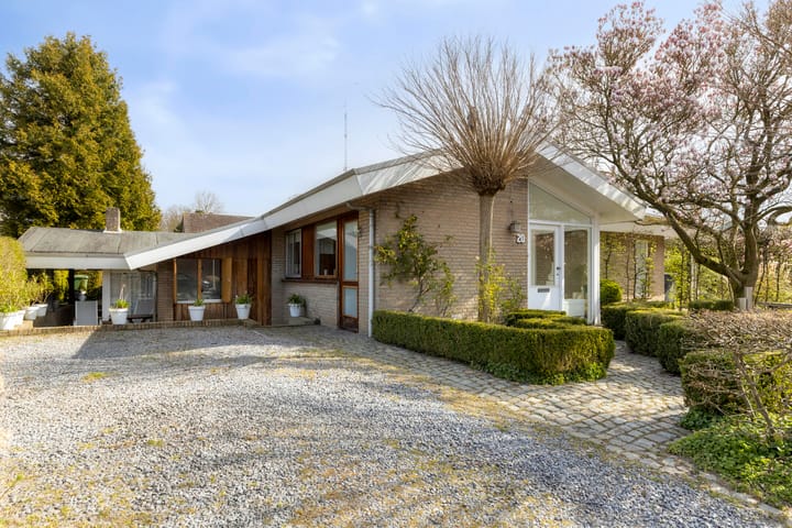 Photo 38 of Amstelstraat 20