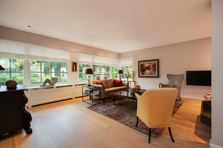 Photo 17 of Mgr.Hermuslaan 61