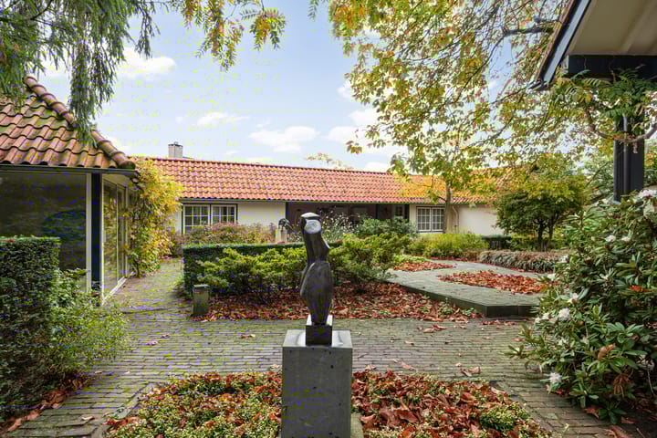 Photo 35 of Mgr.Hermuslaan 61