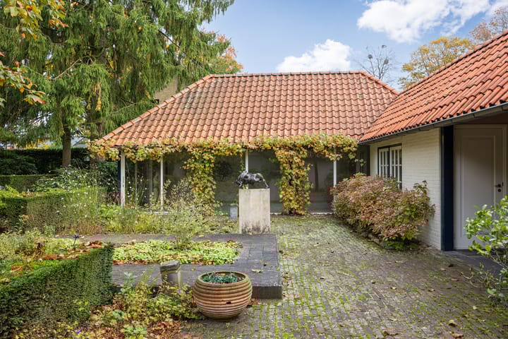 Photo 42 of Mgr.Hermuslaan 61