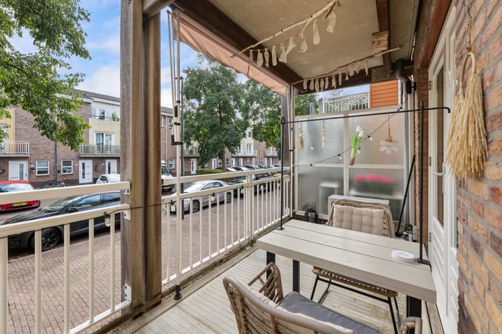 Photo 11 of Mattenbiesstraat 64