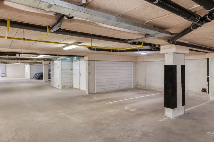 Photo 26 of Mattenbiesstraat 64