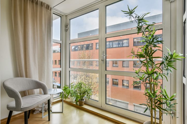 Foto 5 van Eerste Van der Helststraat 1-A17