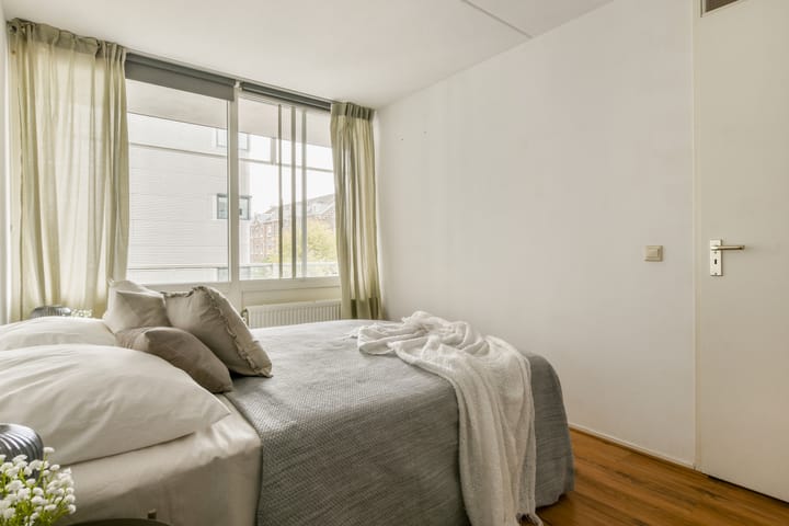 Foto 13 van Eerste Van der Helststraat 1-A17