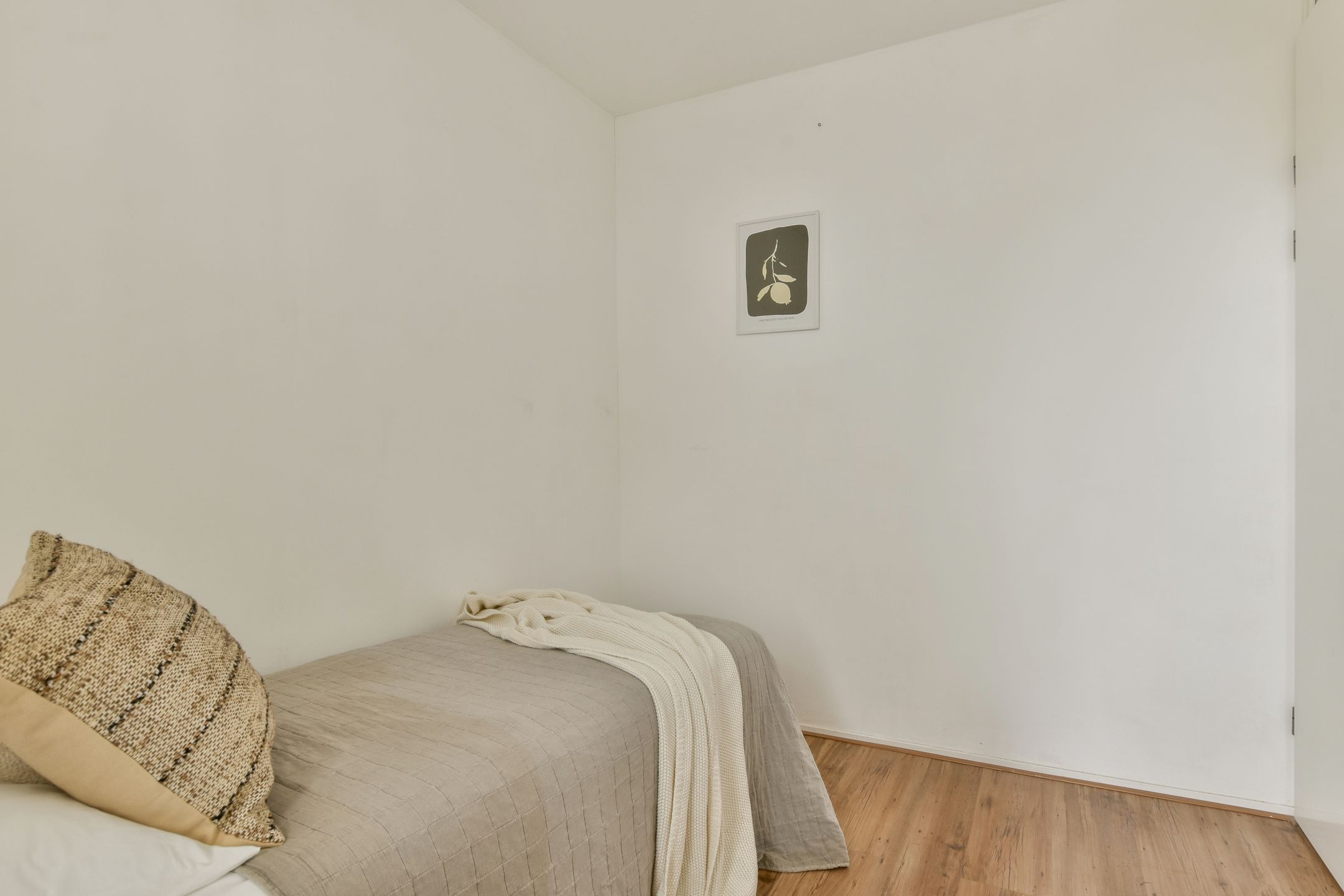 Photo 18 of Eerste Van der Helststraat 1-A17