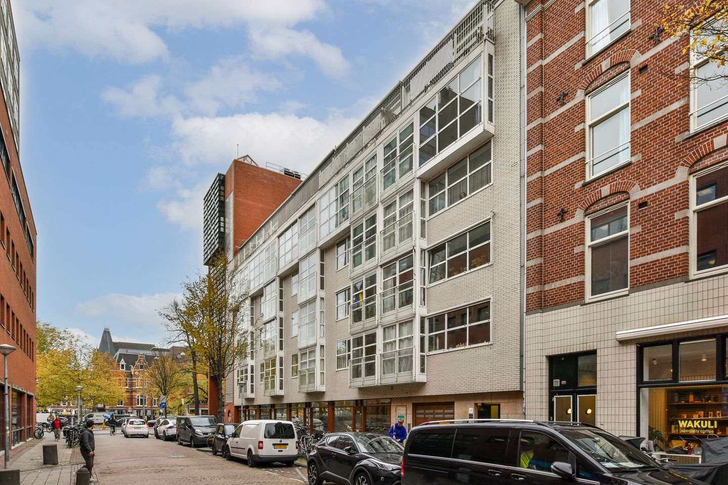 Photo 19 of Eerste Van der Helststraat 1-A17