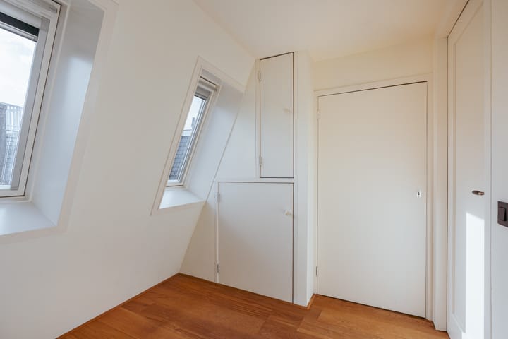 Photo 54 of Joan Melchior Kemperstraat 89-3