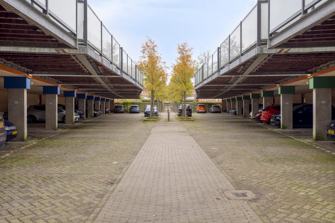 Photo 28 of Topaasstraat 117