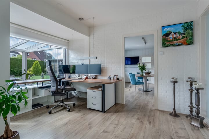 Photo 20 of Zuster Michielsenstraat 1